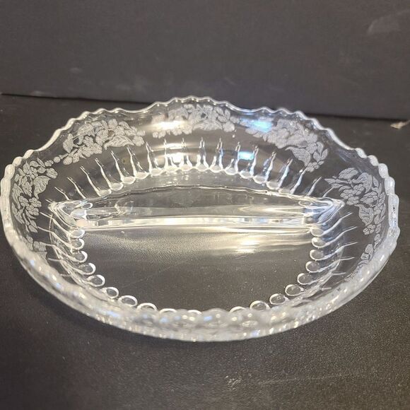 Etched Flower Design Two Section Glass Round 7" Relish Nut Candy Dish - Picture 4 of 4